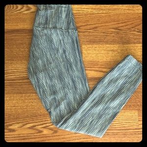 Lululemon Wunder Under HR crops